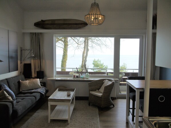 TV, stereo - Meerblick Maisonette-ferienwohnung mit Balkon (Scharbeutz)