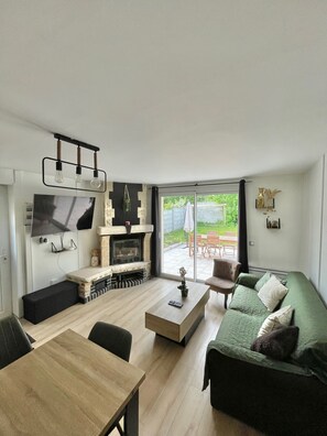 Living area - Charmante Maison Mitoyenne (Melun)