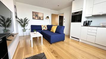 Apartment | Living area | TV