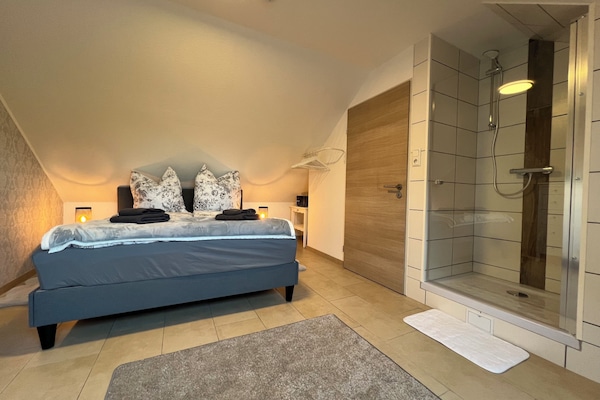 1 quarto, Wi-Fi de cortesia, roupa de cama