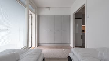 Economy Apartment | 3 bilik tidur, seterika/papan seterika, Wi-fi percuma
