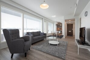 Standard Apartment | Living area | 32-inch TV with cable channels - Forenom Serviced Apts Turku Mälikkälä (Turku)