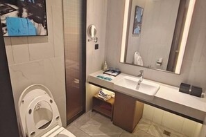 Bathroom - Vienna Hotel (Foshan West Railway Station Airport Branch) (Foshan)