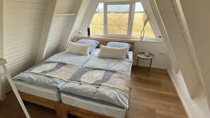 2 chambres, fer et planche à repasser, lit parapluie, Wi-Fi gratuit
