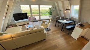 TV connectée, livres, chaßne hi-fi