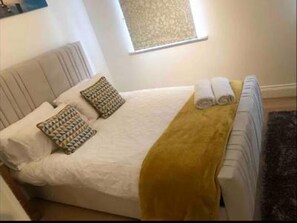 House | 3 bedrooms, free WiFi, bed sheets