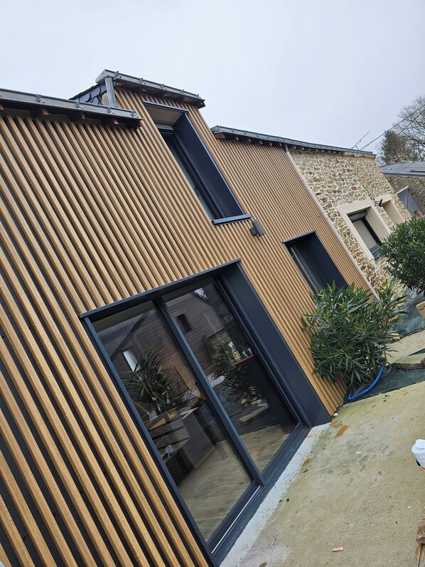 Exterior detail - Maison Entierement Renové (Nivillac)