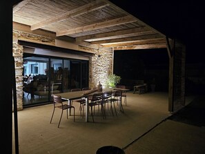 Outdoor dining - Maison Entierement Renové (Nivillac)