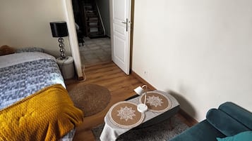 1 bedroom, iron/ironing board, travel crib, free WiFi