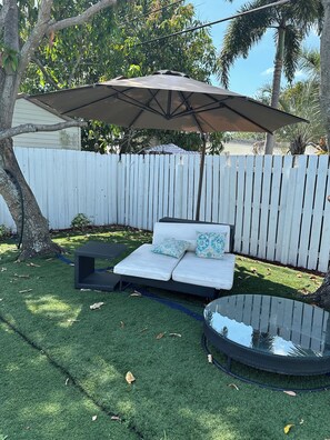 Property grounds - Pool home near Hard Rock Hotel. (Hollywood)