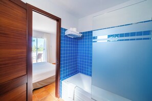 3 bedrooms, iron/ironing board, internet, bed sheets - Villa Finesse tipo 1 (Son Bou)