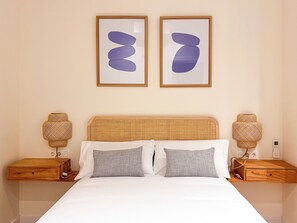 3 habitaciones, tabla de planchar con plancha, cuna de viaje y wifi 