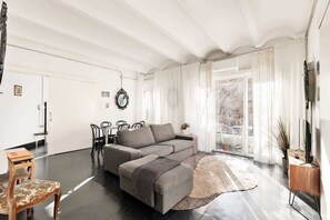 Imagen sin descripción, 2 de 26, botón