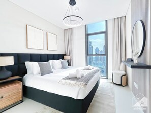 2 bedrooms, iron/ironing board, internet, bed sheets