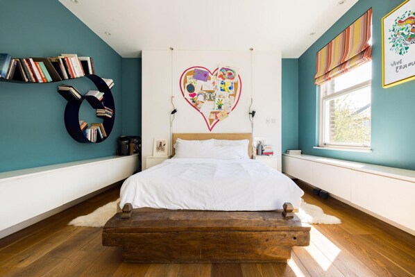 1 soverom, strykejern/-brett, wi-fi (inkludert) og sengetøy