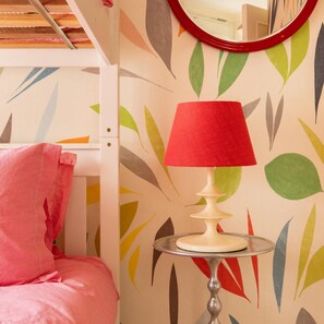 2 chambres, fer et planche à repasser, Wi-Fi gratuit, draps fournis