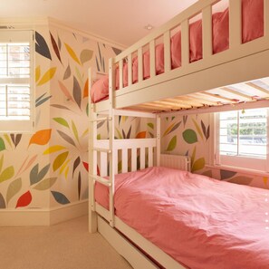 2 chambres, fer et planche Ă repasser, Wi-Fi gratuit, draps fournis