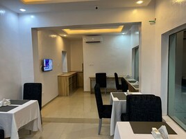 Desayuno buffet incluido todos los días 