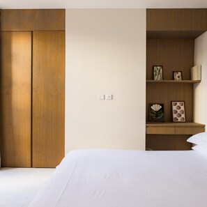 1 soverom, strykejern/-brett, wi-fi (inkludert) og sengetøy