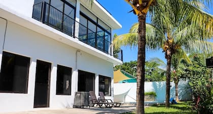 Casa Para Disfrutar con tu familia y amigos. cuenta con bonita piscina.