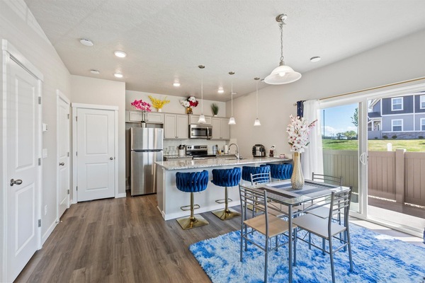 Microones, forn, placa de cuina i rentaplats