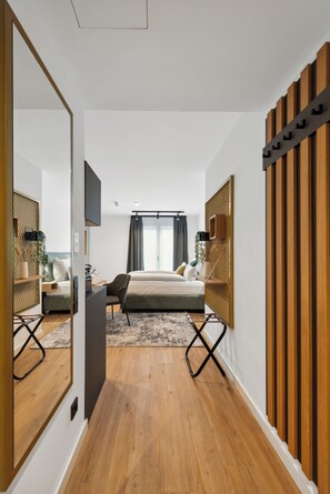 Studio | Hypo-allergenic bedding, individually decorated, desk, laptop workspace