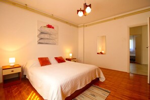 3 bedrooms, WiFi - Holiday apartment with parking (Muntic)