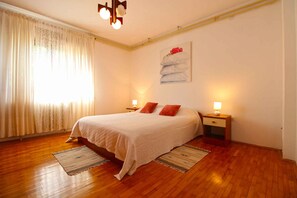 3 bedrooms, WiFi