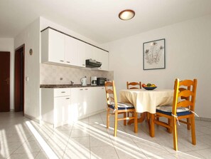 Dining - Holiday apartment with parking (Poreč)