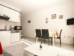 Interior - Holiday apartment with parking (Poreč)