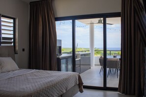 Villa | 3 bedrooms, free WiFi, bed sheets - Luxury Villa Incl Pool With Seaview Near Beaches (Grote Berg)