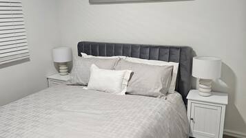 3 bedrooms, iron/ironing board, travel cot, free WiFi
