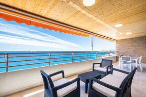 Outdoor dining - Principado Arena 20 Deluxe Apartment Levante Beach (Benidorm)