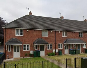 House | Exterior - Beautiful 2-bed House in Coventry (Coventry)