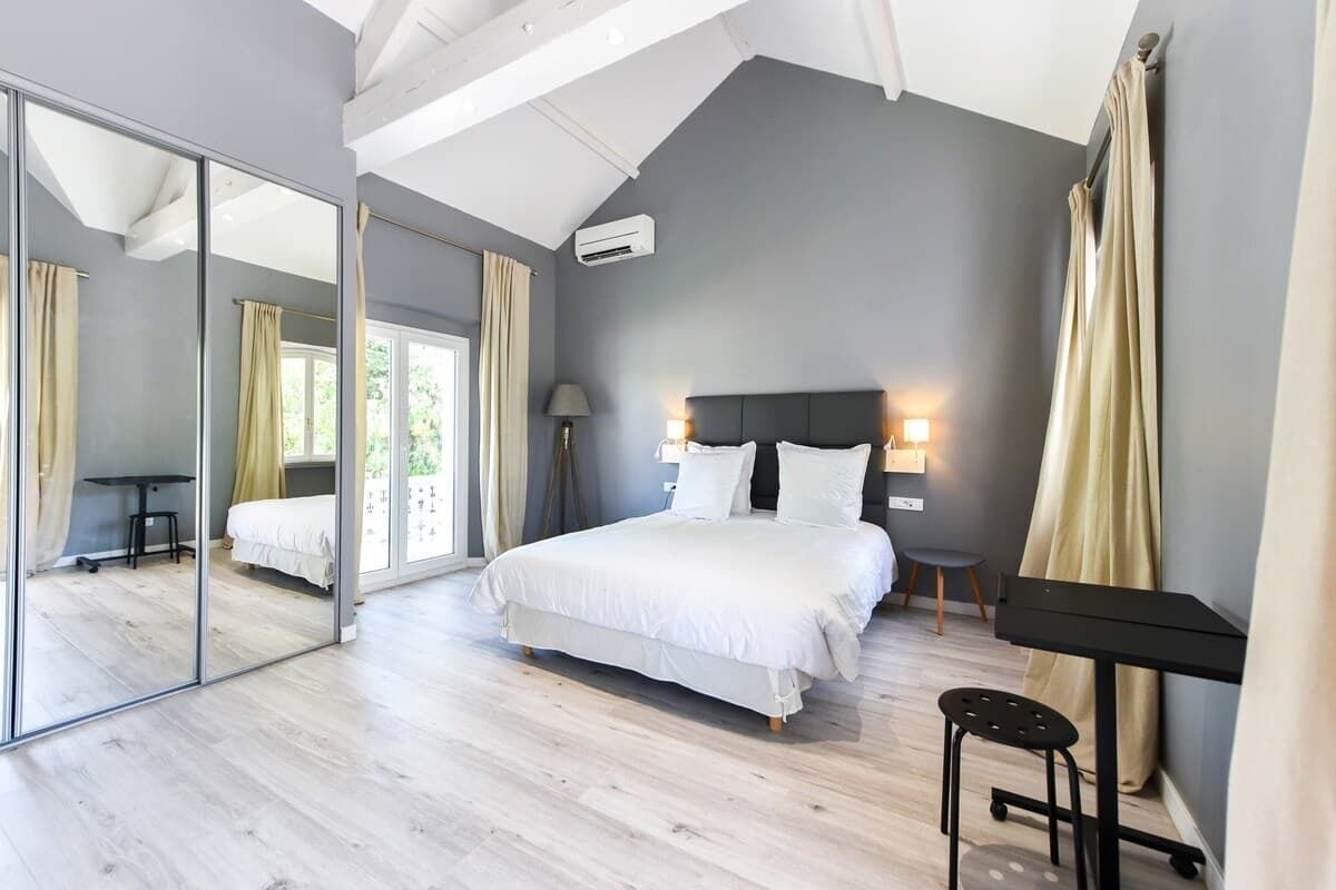 5 camere, ferro/asse da stiro, Wi-Fi, lenzuola