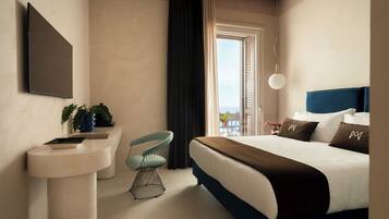 Superior Room, 1 Double Bed, Balcony, Sea View | Minibar, in-room safe, desk, soundproofing