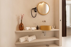 Phòng Tiêu chuẩn | Phòng tắm | Đồ dùng nhà tắm miễn phí, máy sấy tóc, dép đi trong nhà 