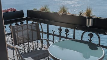 Doppelzimmer, Whirlpool, Meerblick | Terrasse/Patio