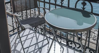Demetra Luxury Suites