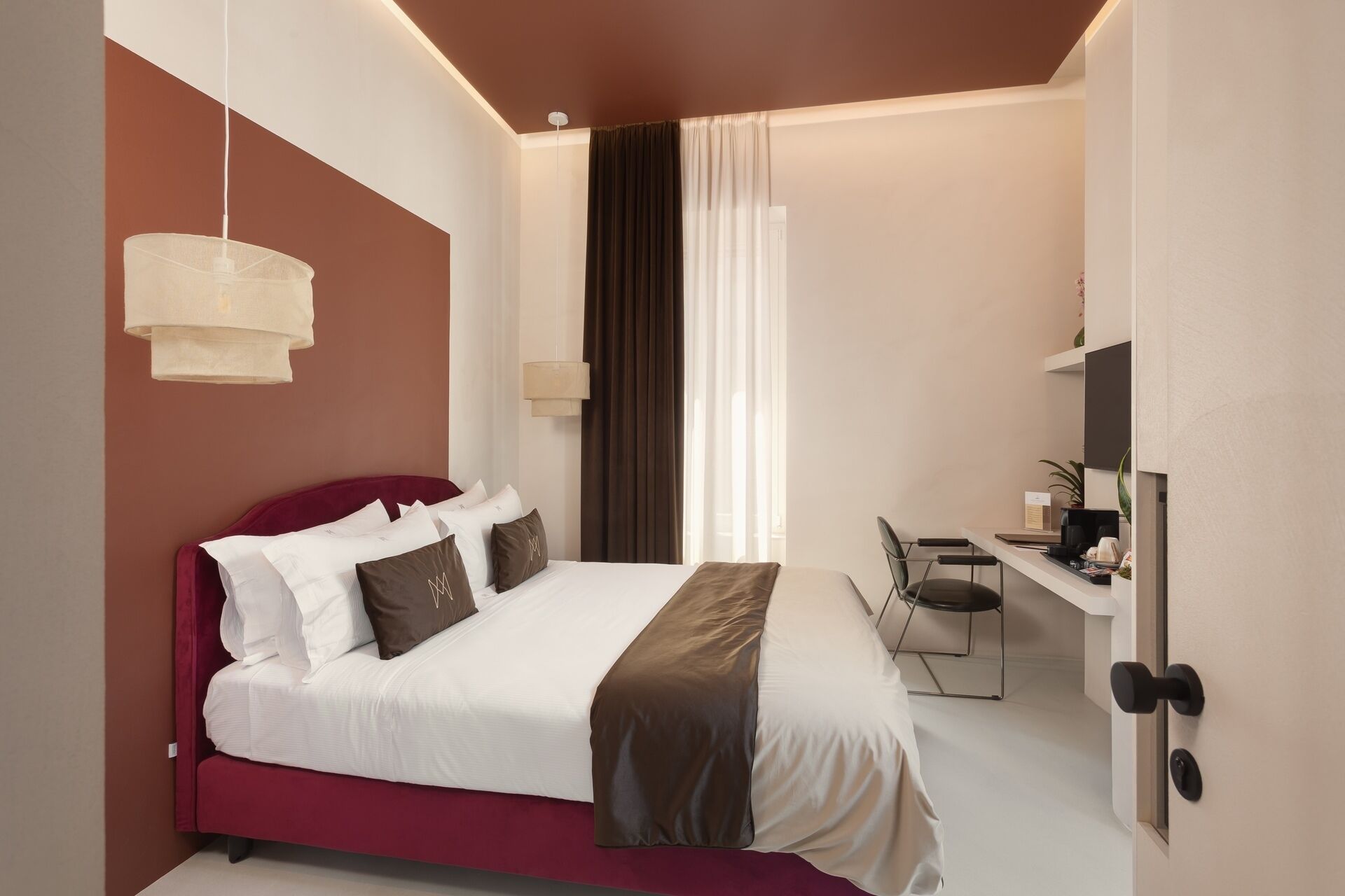 Quarto standard | Frigobar, cofres nos quartos, escrivaninha, quartos à prova de som