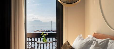 Minibar, in-room safe, desk, soundproofing