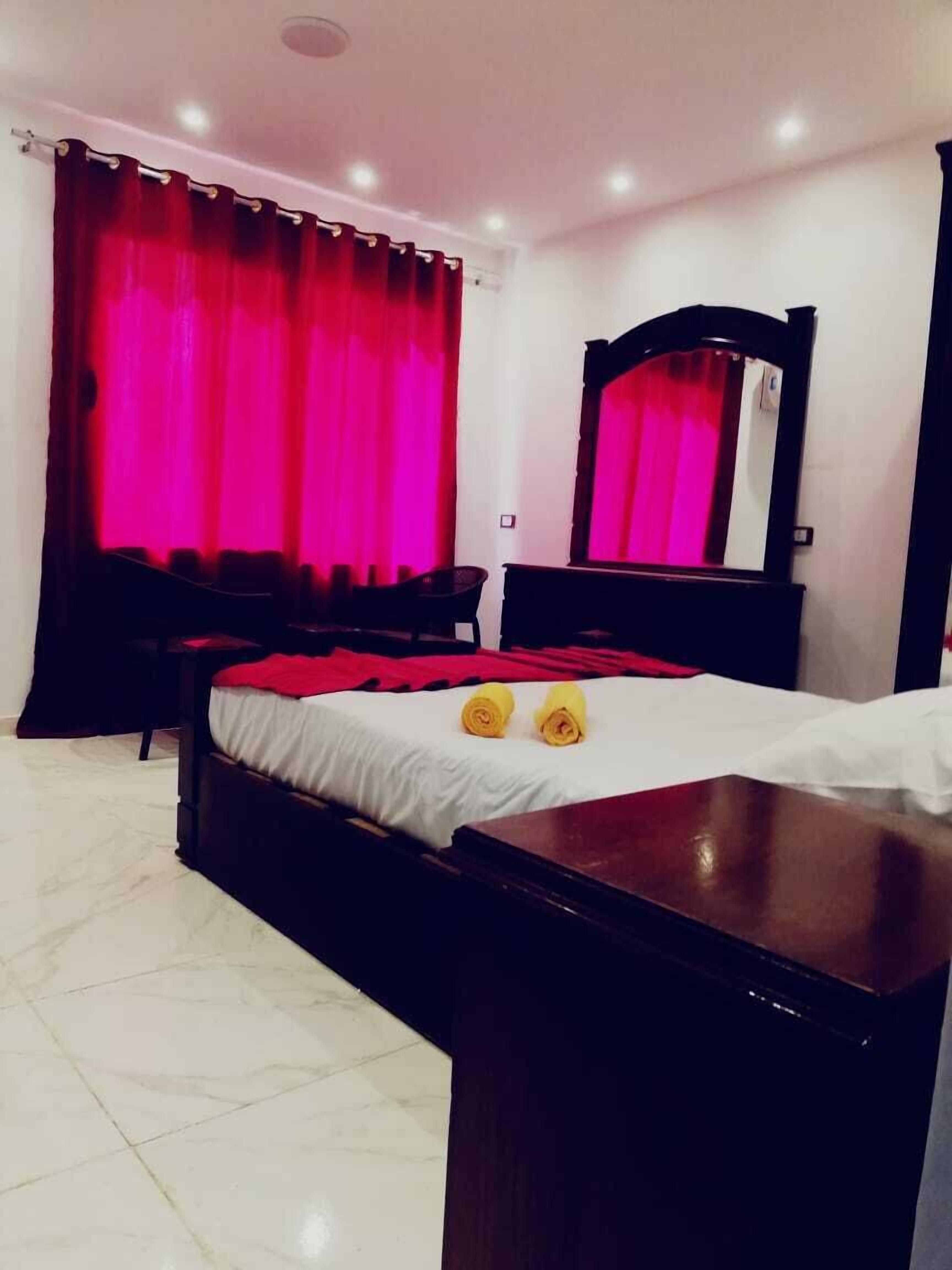 Comfort Double Room, Balcony, Desert View | Egyptian cotton sheets, premium bedding, pillowtop beds, minibar