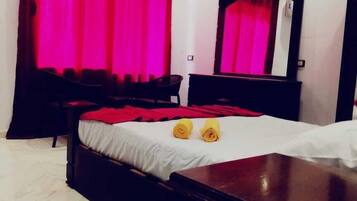 Egyptian cotton sheets, premium bedding, pillow-top beds, minibar