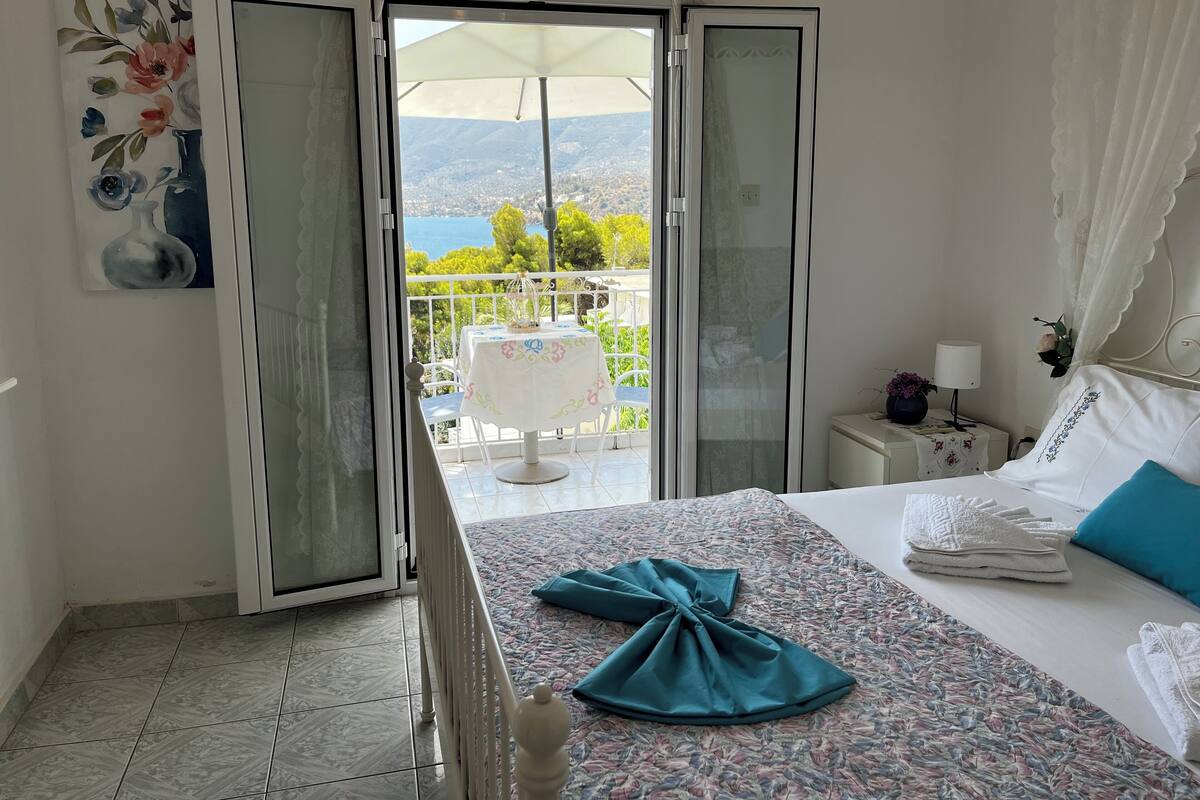 2 bedrooms, WiFi (free), bed sheets
