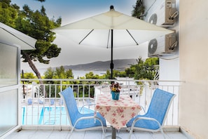 Terrace/patio - Lions Apartments  (Poros)