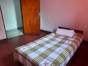 Apartment | 3 bedrooms, iron/ironing board, free WiFi, bed sheets - Kandyan Paradise Apartments (Kandy)