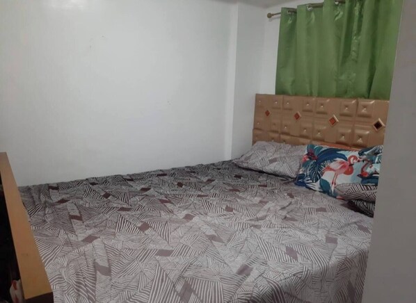 4 bedrooms, WiFi - Peaceful Fully Furnished Spacious Home Imus Cavite (Imus)