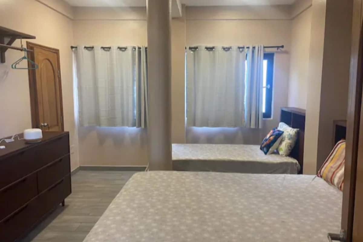 Chambre triple Deluxe, vue sur lâocĂ©an | 1 chambre, rideaux dâobscurcissement, accĂšs au Wi-Fi (inclus)