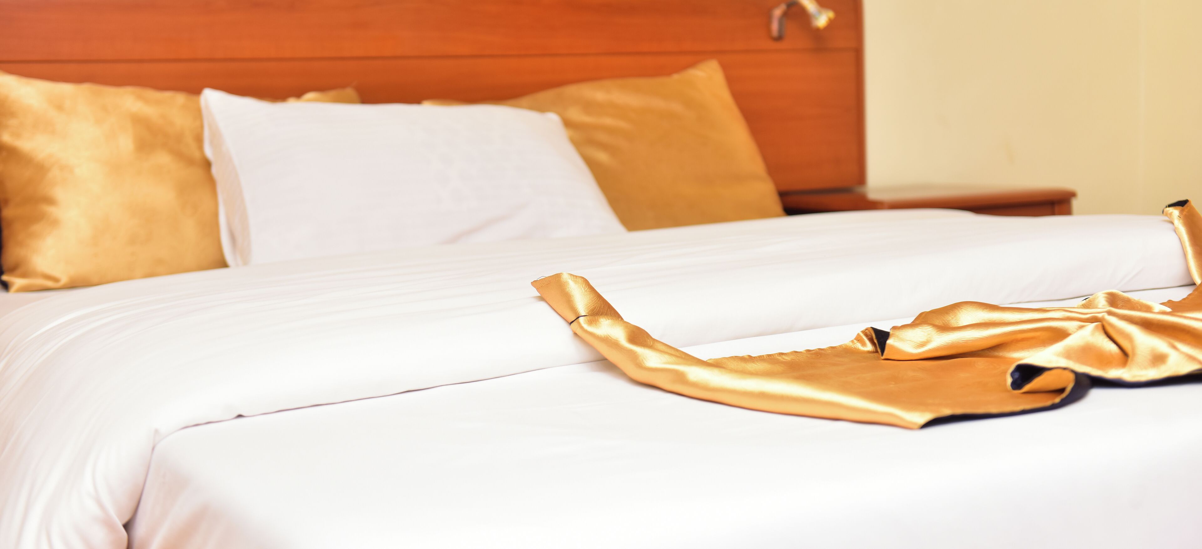 特级客房 | 埃及棉床单、高档床上用品、特色装修、特色家居