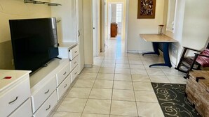 Iron/ironing board, free WiFi - Way Up The 2nd Avenue (Gros Islet)